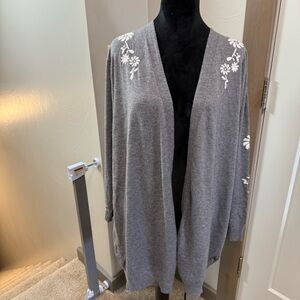 Aaeda Open Front Cardigan Sweater Grey White Floral Embroidery Soft Knit Neutral